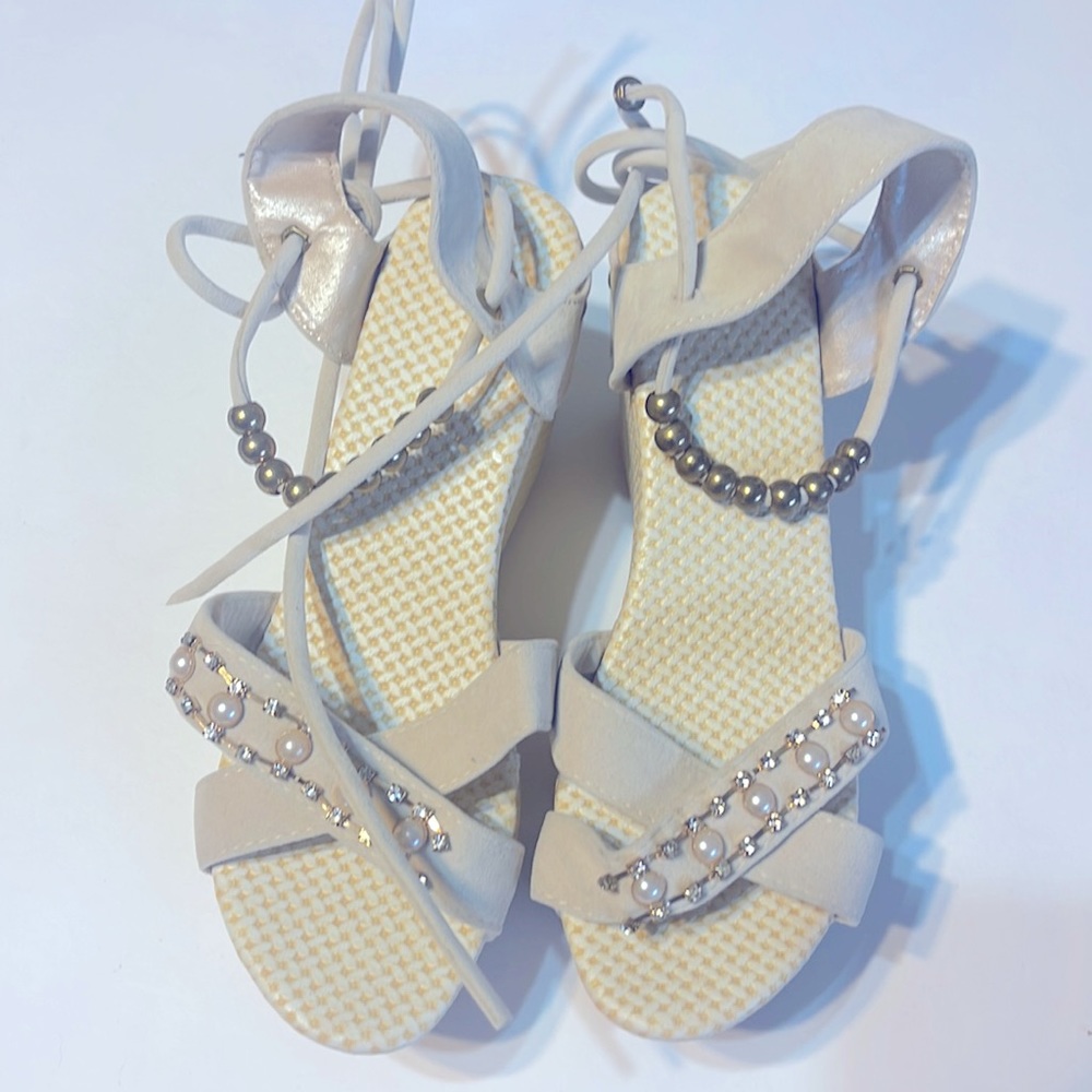 Sandals - Picture 2 of 3